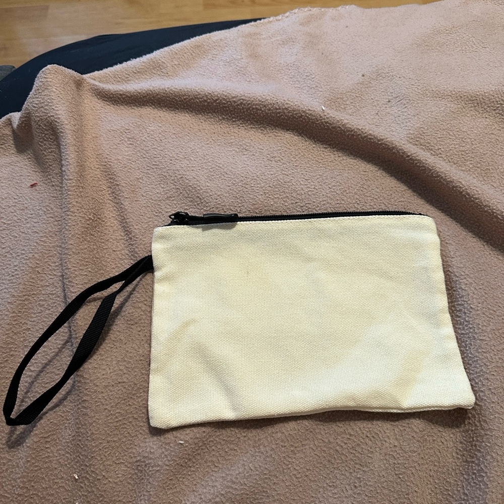 Stylish Cream Wristlet Clutch - Picture 3 of 9